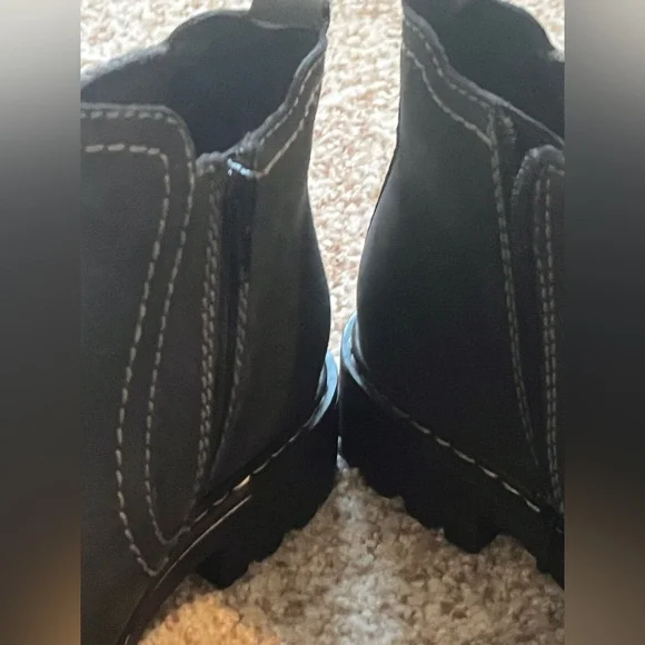 New Josef Seibel Dark Black Suede Leather Boot With Side Zipper, Never worn. 38 - Picture 8 of 12